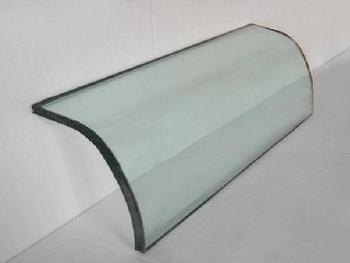在复层玻璃表面镀上透明导电膜电极,膜电极间涂上作为发色层的变价